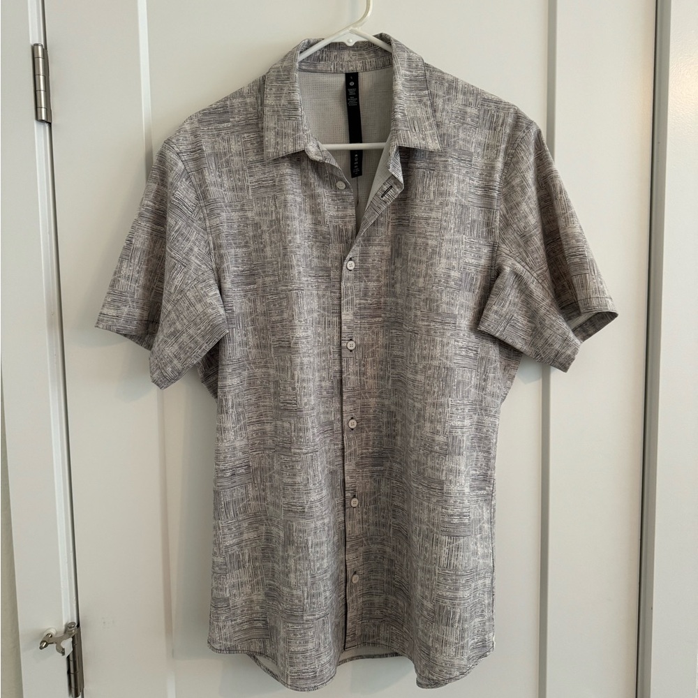 Men’s Lululemon Shirt